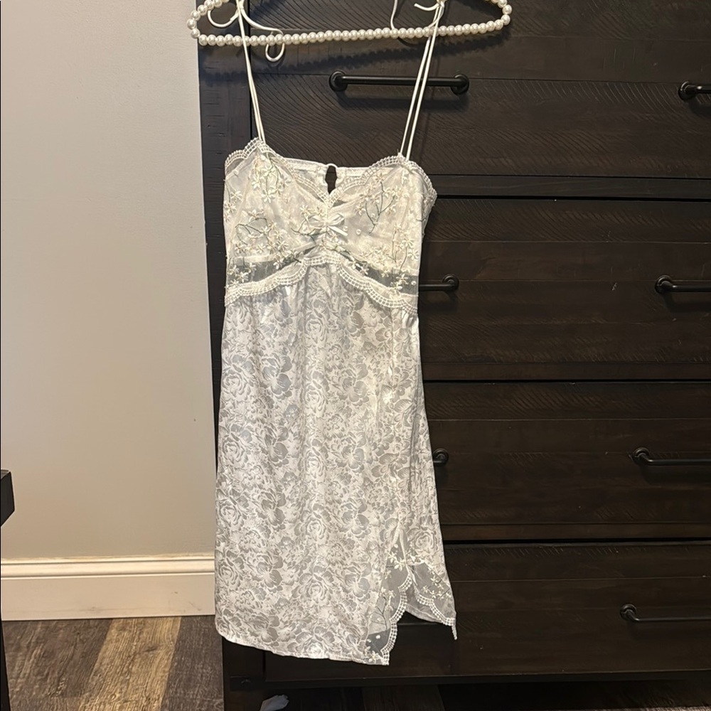 Elegant White Lace Nightgown